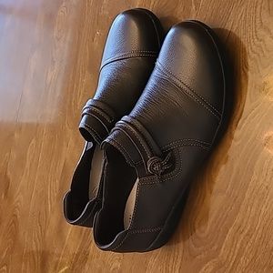 Clark's Angie Pearl Slip-Ons Size 10